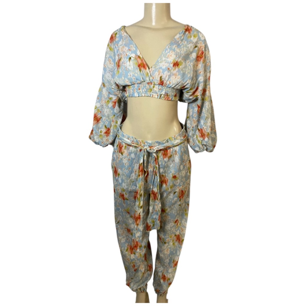 MISA Set Zaayra Crop Top Elia Pants Daydream Floral Size Medium Rayon Blend
